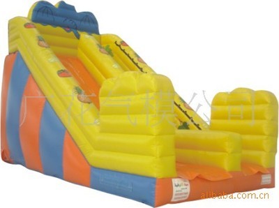 【廣花氣模沖水充氣滑梯 大型充氣玩具】?jī)r(jià)格,廠家,圖片,其他水上游樂設(shè)備,廣州市廣花氣模-